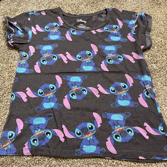 Disney Stitch Short Sleeve - Picture 1 of 2